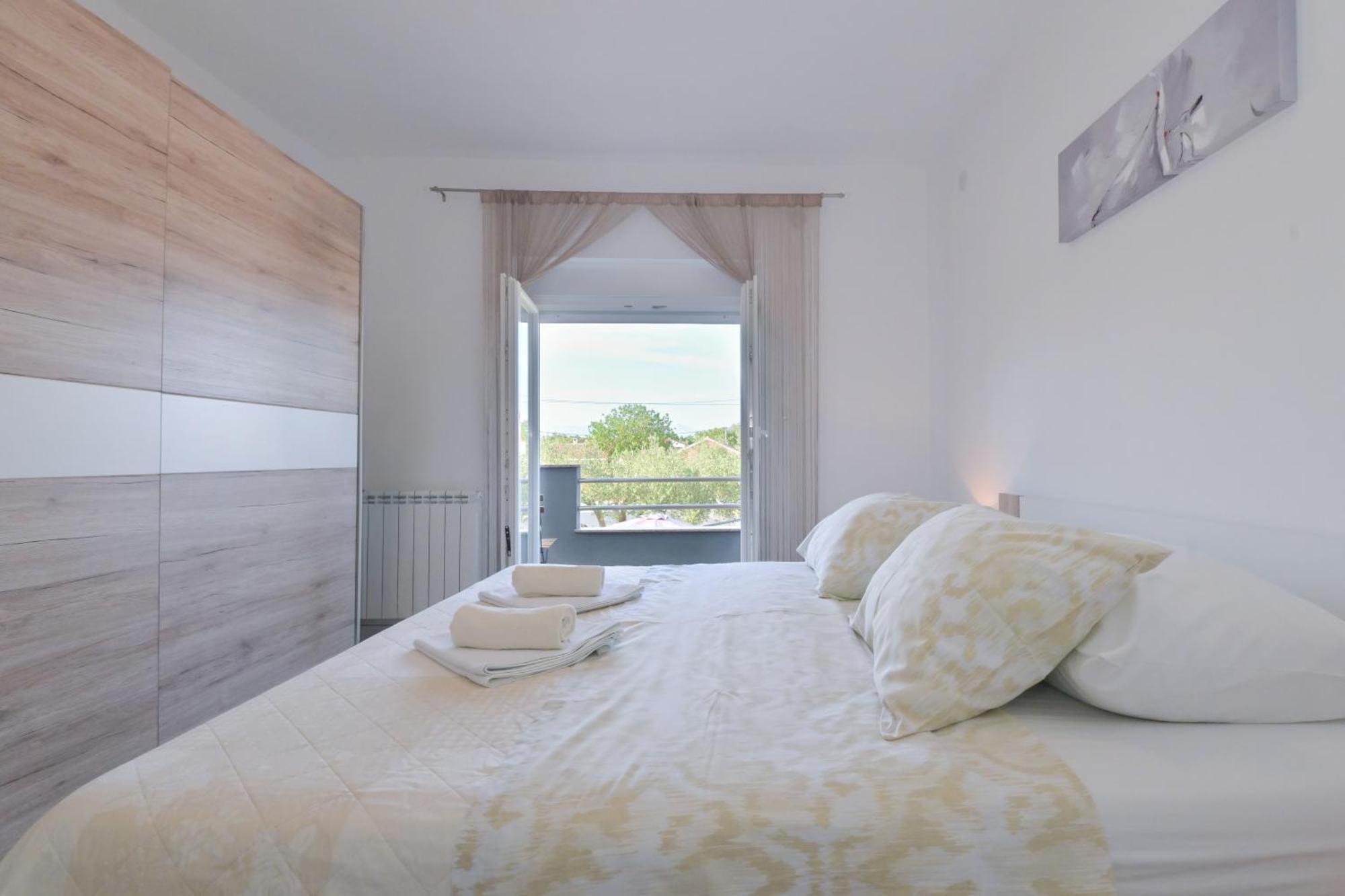 Apartment Amelie - With Pool And Sauna! Galovac  Bagian luar foto